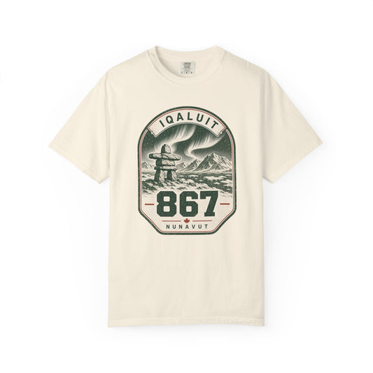 Iqaluit 867 Area Code T- Shirt -  Nunavut Northern Lights Badge